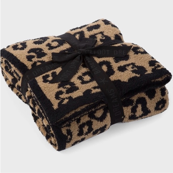 Barefoot Dreams CozyChic® Barefoot in the Wild® Throw,Camel/ Black, 54"X72”, NWT - Picture 1 of 14